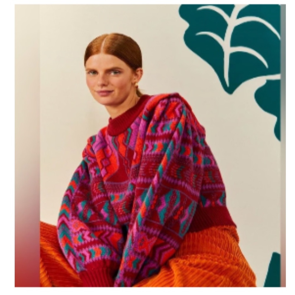 Women's Multicolor Geometric Knit Sweater - Red & Pink